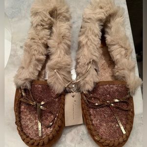 NWT | ***RARE*** Anthropologie Moccasin Slippers | 9